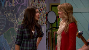 Good Luck Charlie Friends Wallpaper