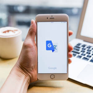 Google Translate Open On Iphone Wallpaper