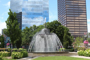 Gore Park In Downtown Hamilton Ontario Wallpaper