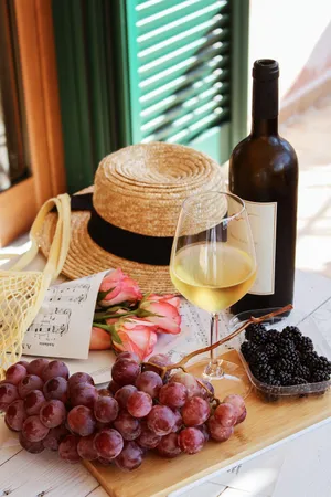 Grape And Chill Wallpaper