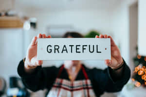 Gratitude Man Apron Wallpaper