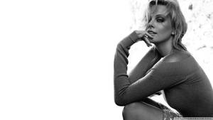 Grayscale Charlize Theron Sweater Wallpaper