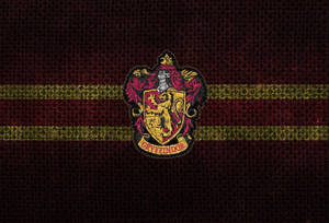 Gryffindor Creston Dark Background Wallpaper