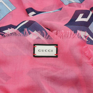 Gucci Labelon Pink Scarf Wallpaper