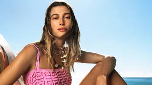 Hailey Bieber In Pink Top Wallpaper