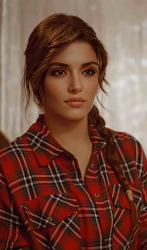 Hande Ercel In Plaid Wallpaper