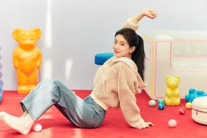 Happy And Vibrant Bae Suzy Wallpaper