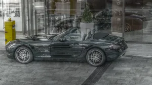 Hd Mercedes In Metallic Grey Paint Wallpaper