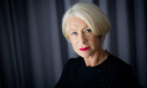 Helen Mirren Professional English Actor Wallpaper