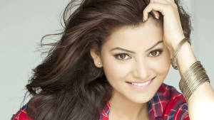 Heroine Urvashi Rautela Wallpaper