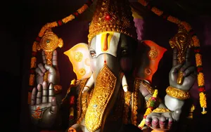 Hindu God Ganesh Desktop Wallpaper