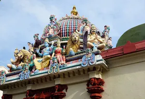 Hindu_ Temple_ Gopuram_ Sculptures.jpg Wallpaper