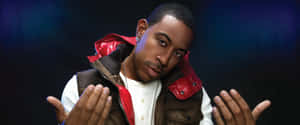 Hip Hop Artist Posein Vest Wallpaper