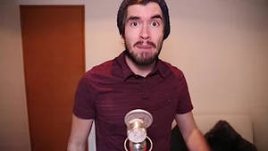 Holasoygerman Smiling In A Casual Attire Wallpaper