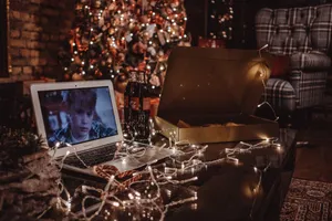 Home Alone Christmas Laptop Wallpaper
