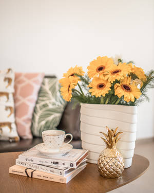 Home With Yellow Flower Vase Wallpaper