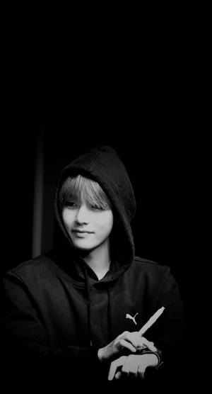 Hooded Kim Taehyung Bts Black Aesthetic Wallpaper