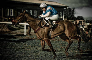 Horse Racing In A Bad Weather Wallpaper