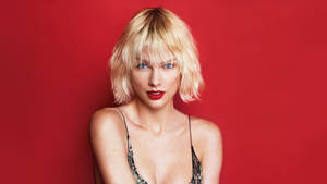 Hot Red Taylor Swift Wallpaper