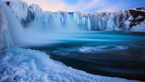 Iceland Frozen Falls Wallpaper
