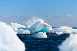 Iceland Sea Of Icebergs Wallpaper