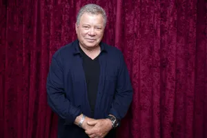 Iconic Hollywood Actor William Shatner Wallpaper
