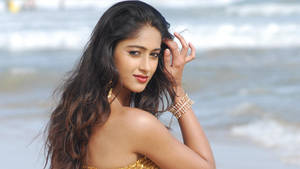 Ileana D'cruz Beach Wallpaper