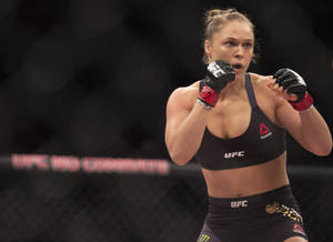 Intense Ronda Rousey Wallpaper