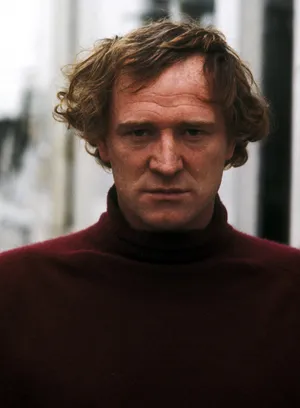 Irish Actor Richard Harris As Abbé Faria Wallpaper