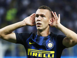 Ivan Perisic Cupping Ears Wallpaper