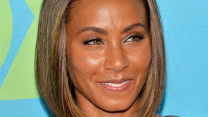 Jada Pinkett Smith Medium Bob Hair Wallpaper