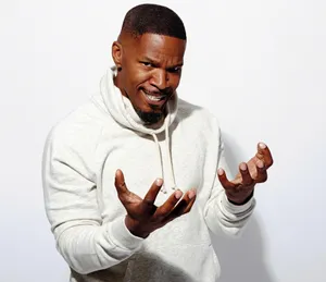 Jamie Foxx Comedic Photoshoot Wallpaper