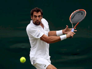 Jeremy Chardy Eyeing Tennis Ball Wallpaper