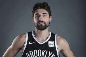 Joe Harris As Joey Buckets Wallpaper