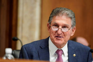 Joe Manchin Sarcastic Look Wallpaper