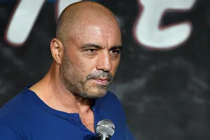 Joe Rogan Eyeing Audience Wallpaper
