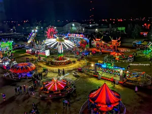 Joyful Evening At The Deep South Fair Wallpaper