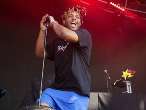 Juice Wrld Performing Live Wallpaper