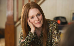 Julianne Moore In Being Flynn Wallpaper