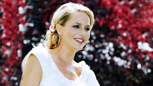 Julie Benz On A Bokeh Background Wallpaper