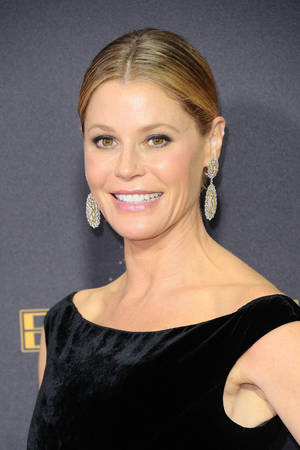 Julie Bowen Celebrity Actress Wallpaper