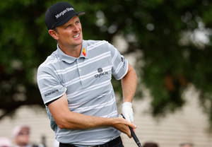 Justin Rose Squinting His Eyes Wallpaper