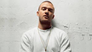 Justin Timberlake Against White Wall Wallpaper