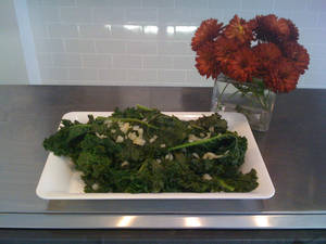 Kale White Onions Wallpaper