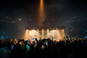 Kanye West Saint Pablo Waiting Wallpaper