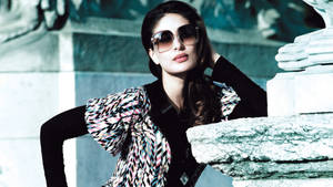 Kareena Kapoor Globus Photoshoot In Paris Wallpaper