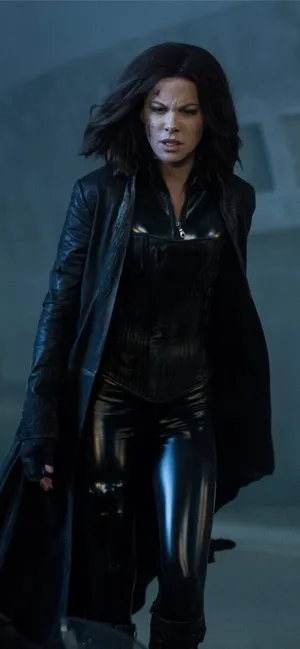 Kate Beckinsale As Selene In Underworld Wallpaper