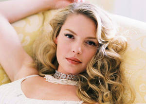 Katherine Heigl Gracing A Magazine Cover Wallpaper