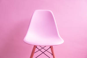 Kawaii Pink Chair On Pink Wall Wallpaper