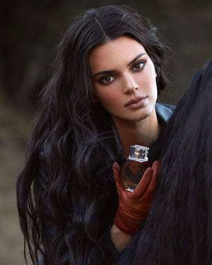 Kendall Jenner Kkw Fragrance Wallpaper